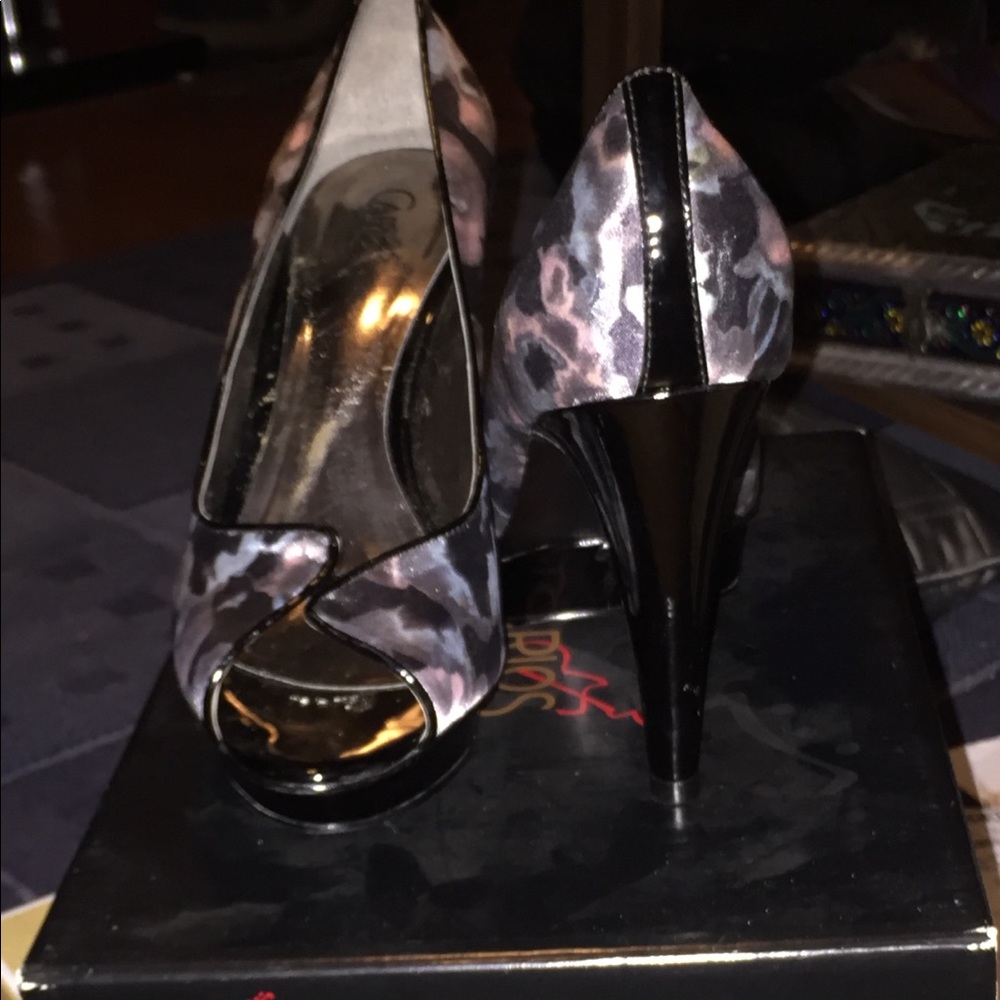 Carlos Santana Blue/multi color Peep toe Heels